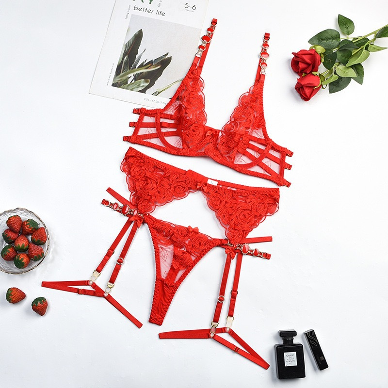Best-selling vintage gem-embroidered sexy lingerie set of 2025